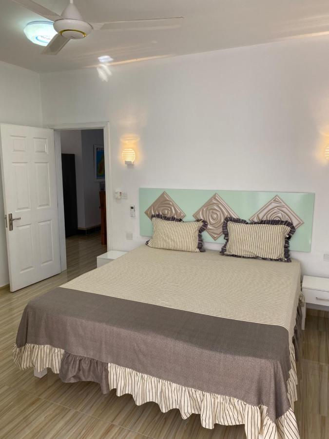 Residence La Colombe Grand Baie Bagian luar foto